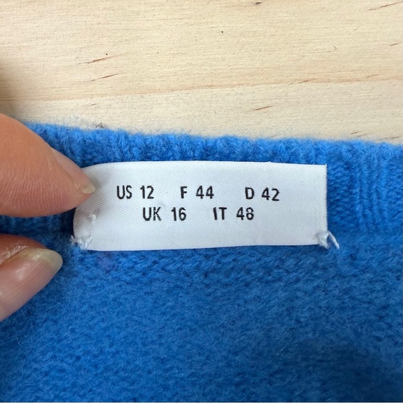 Akris Punto Blue Wool & Cashmere Cable Knit Sweater - Sz 12 - Picture 8 of 13